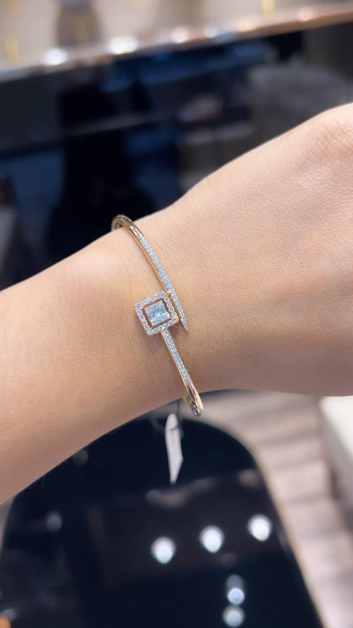 Elegant Lab-Grown Diamond Open Cuff Bracelet – E VVS1/2